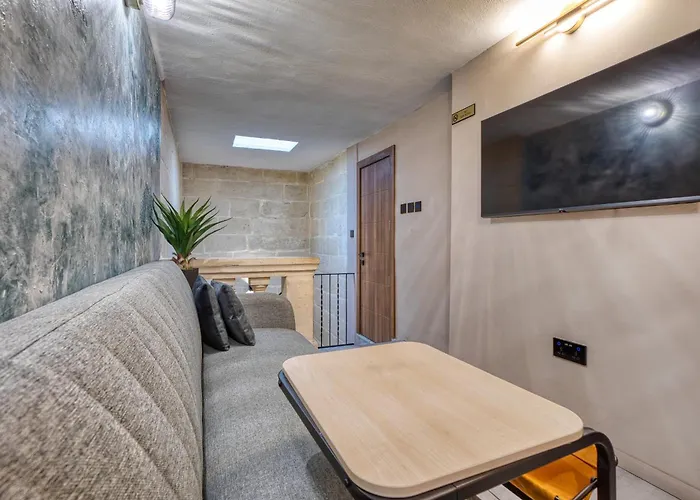 Stunning 3br Townhouse With Private Rooftop By Sf Homes Feriehus