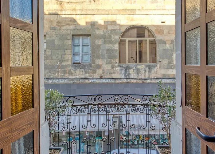 Stunning 3br Townhouse With Private Rooftop By Sf Homes * San Pawl il-Baħar