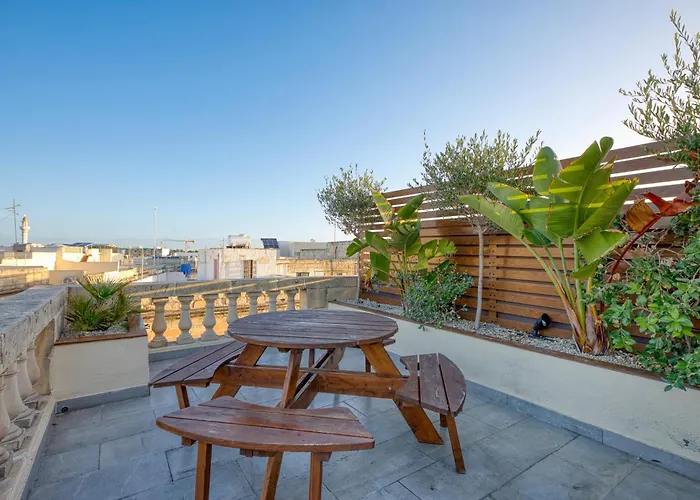 Feriehus Stunning 3br Townhouse With Private Rooftop By Sf Homes San Pawl il-Baħar