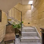 Casa de Férias Stunning 3br Townhouse With Private Rooftop By Sf Homes St. Paul's Bay