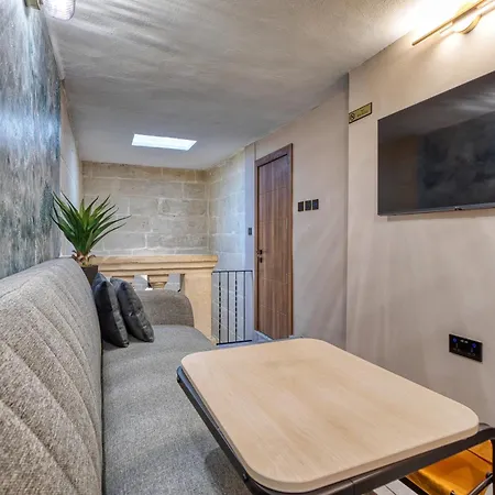 Stunning 3br Townhouse With Private Rooftop By Sf Homes Holiday home