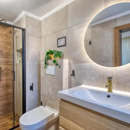 Vakantiehuis Stunning 3br Townhouse With Private Rooftop By Sf Homes *