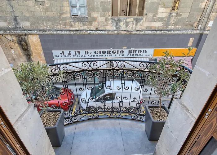 Stunning 3br Townhouse With Private Rooftop By Sf Homes