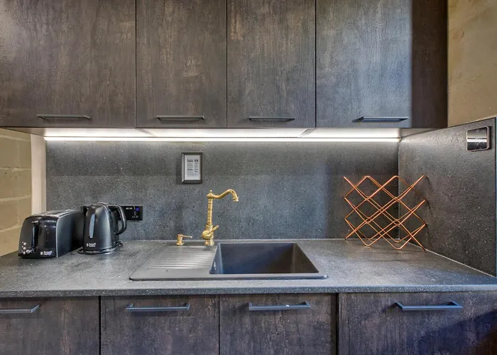 Stunning 3br Townhouse With Private Rooftop By Sf Homes Tatil Evi St. Paul's Bay