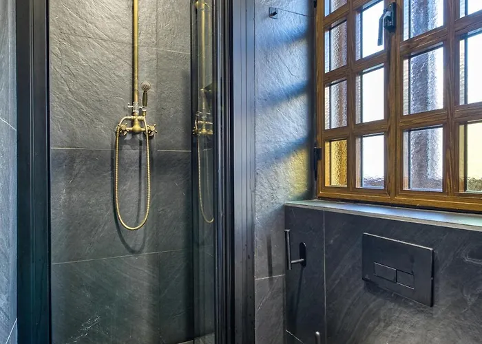 Stunning 3br Townhouse With Private Rooftop By Sf Homes Case de vacanță St. Paul's Bay