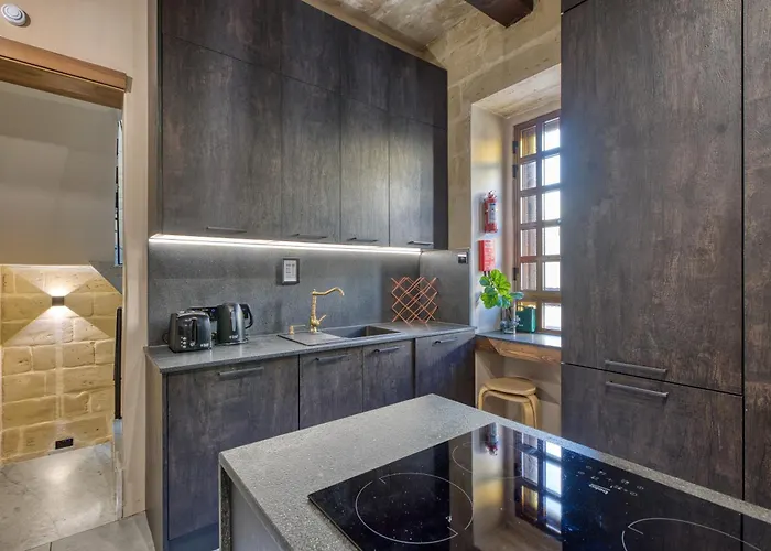 Tatil Evi Stunning 3br Townhouse With Private Rooftop By Sf Homes St. Paul's Bay